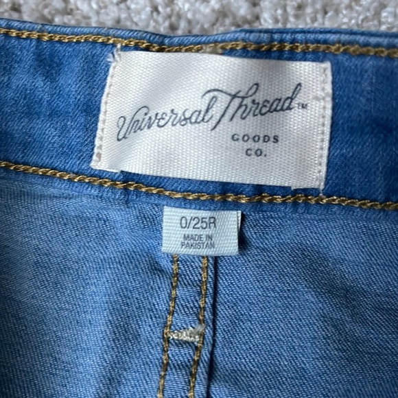 Universal Thread high rise skinny jeans. Size 0. - Picture 3 of 4